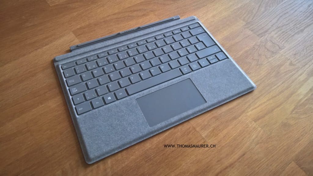 Surface Pro Signature Type Cover